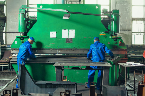 Крупный производитель коммунальной техники и крупногабаритных контейнеров